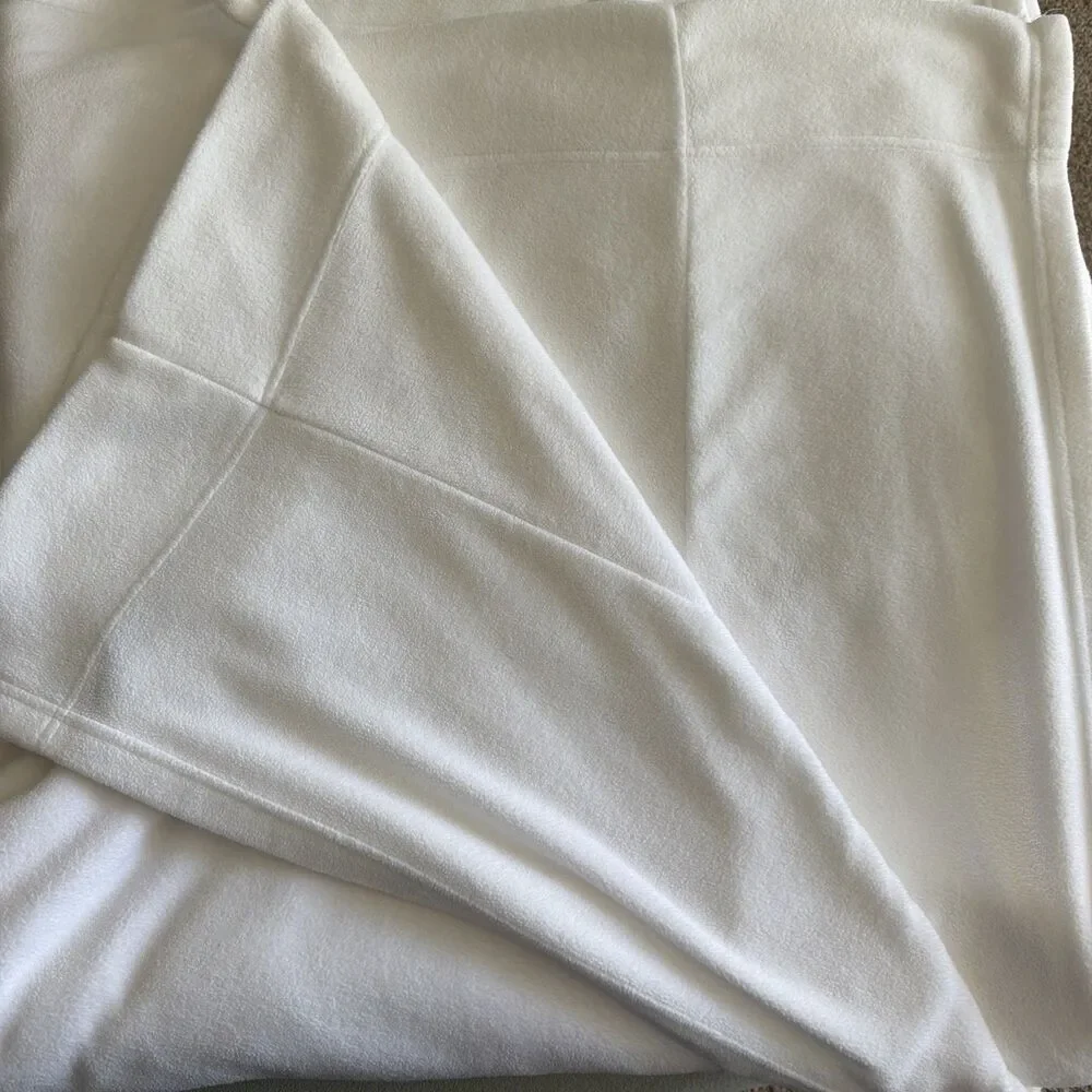 Berkshire Blanket Cal King All-Season Microfleece Top Sheet/Blanket White